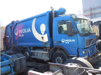 VOLVO FL7 - Çöp kamyonu