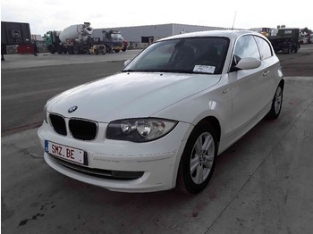 Binek araba BMW 1 Serie 118d: fotoğraf 1
