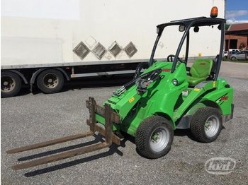  Avant 420 Compact Loader with telescopic boom and equipment - Mini yükleyici