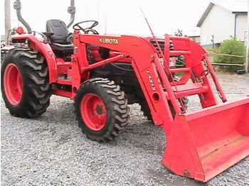 Kubota L3430 Tractor - Tekerlekli yükleyici