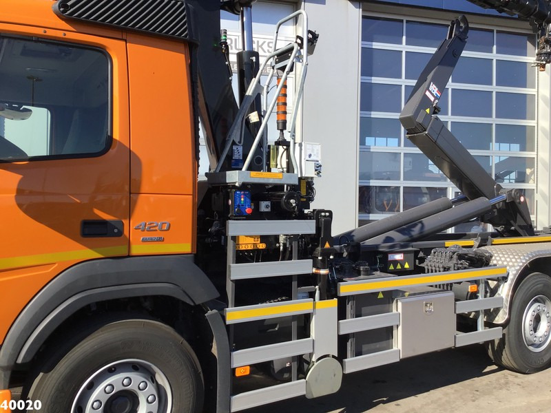 Kancalı yükleyici kamyon, Vinçli kamyon Volvo FM 420 8x2 HMF 28 ton/meter laadkraan Welvaarts weighing system: fotoğraf 6