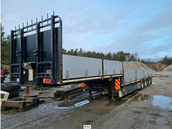 SDC Trailer with wide load markers and LED lights. - Römork
