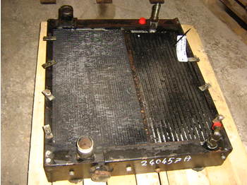 Case Poclain 81CK - Radyatör